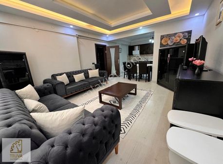 Truva // Onur Gündüzcü'den Kiracılı Eşyalı Merkezi Konumda 2+1