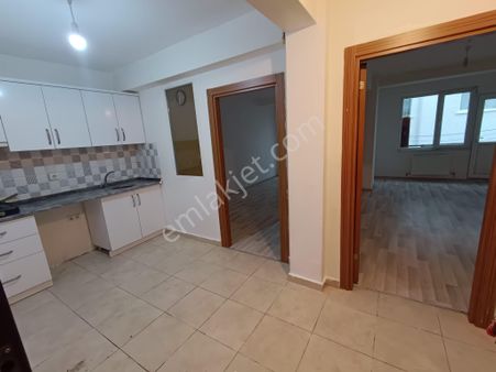 🏠 Büyükdere’de Balkonlu 1+1 Kiralık Daire