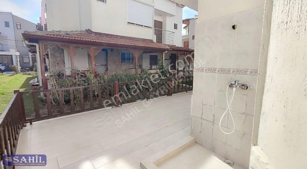 Kuşadası Davutlar Satılık Denize 150 M 3+1 Villa