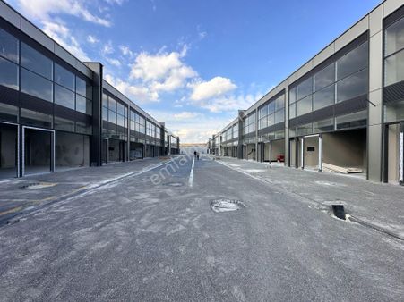 Nam-ak Emlak'tan Pursaklar Sanayi Sitesinde Yeni Bloklarda Satılık Dükkan