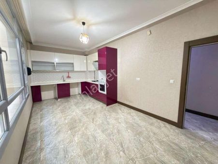 Osmangazi Mahallesi'nde Dikkat Çeken 2+1 Site Dairesi!