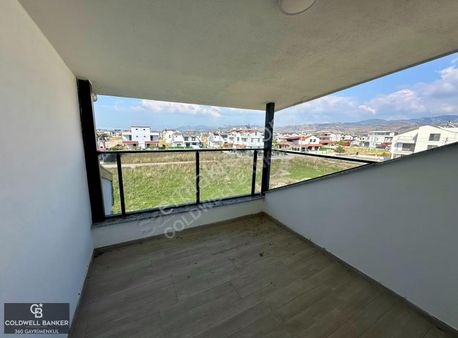 İzmir Dikili'de 5+1 Satılık Sıfır Tripleks Villa
