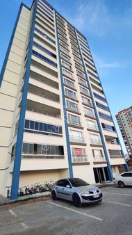 Törekent Mahallesi'de Şehriyaren Konutların'da 4+1 Satılık Daire