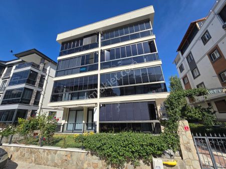 Jet'ten İkizçay'da Tasarım Harikası Giyinme Odalı 2+1 Daire