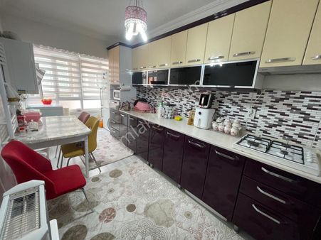 Sym'den Akşemsettin Mh Güzel Konumda Ara Kat Ön C. Full Yapılı Satılık 3+1daire