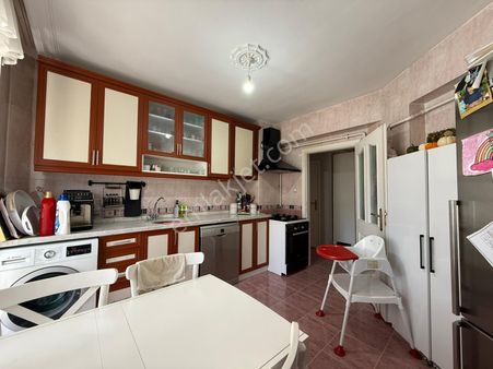 Kuşcağız Mahallesi'nde Cadde Üzeri 3+1 Yapılı Daire!