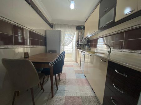 Pursaklar Mehmet Zengin Emlak'tan 1.kat 3+1 R.tayyip Erdoğan Parkı Yakını Asansörlü Daire