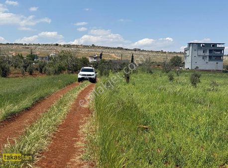 Güngürge Adıyaman Yolundan Bir İçeri Resmi Yolu Mevcut Tek Tapu