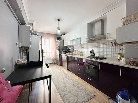 Kuşcağız'da Cadde Üzerinde Yeni Binada 3+1 Daire!