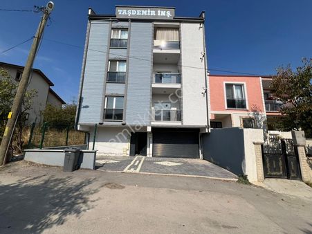 Roma' Dan Akhisar Mahallesi' Nde Satılık Daire