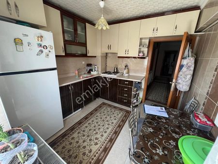Sincan Plevne Mah.de 3+1 Yapılı Harika Konumda Kiralık Daire