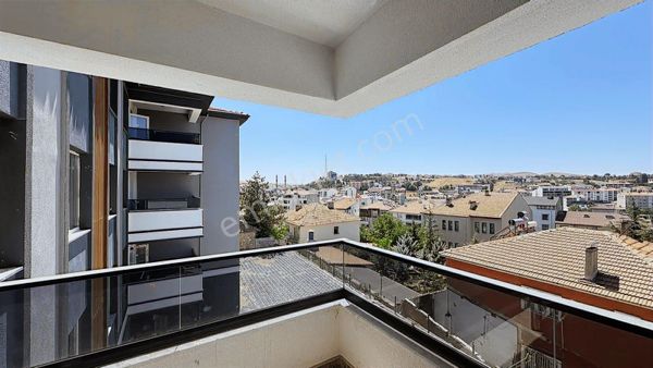 Karşıyaka Mahallesi Merkezi Konumda Satılık 2+0