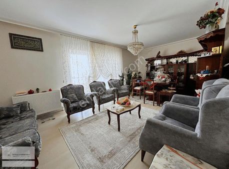 Metro, Dev.hastanesi Yakını Ara Kat Full Yapılı E.banyolu Fırsat