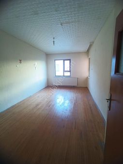 Isparta Merkez Karaağaç Mahallesinde Site İçerisnde Kiralık Dare