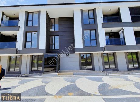 Zafer Mah.kervancı City Koru-6 Havuzlu 1+1 Kiralık Eşyasız Daire