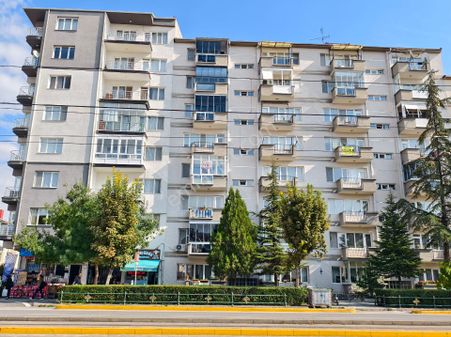 Pera'dan Vişnelik Mah.ali Fuat Güven Blv'da Ara Kat Kiralık 2+1