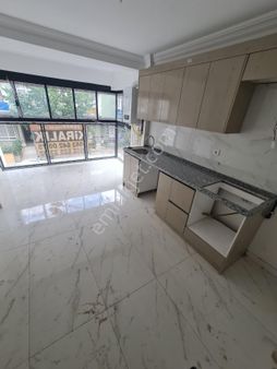Aydınlıkevler'de Sıfır Binada 2+1 Kiralık Daire-taner Emlak