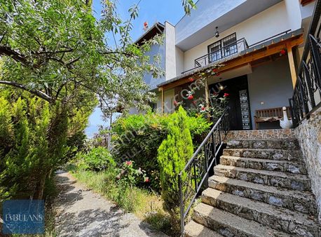 Kemalpaşa Çınarköy Konaklarında Doğa İçerisinde Lüx 3+2 Villa