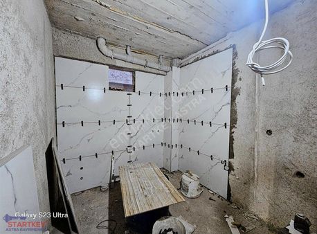 Cadde Üzerinde, Teraslı Ve Doğal Gazlı Sıfır Daire