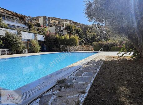 Gümüşlük'te Kiralık Eşyalı Bahçe Katı Daire