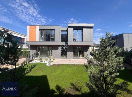 Bağlıca Mah. Merkezı Lokasyonda 4+1 Anahtar Teslim 2 Katlı Villa