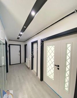 Cumhuriyet Mahallesinde Satılık Yeni Yapı 3+1 Daire