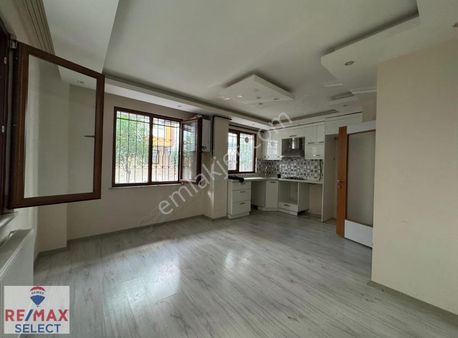 Bahçelievler Zafer Mahallesi Yeni Binada Kiralık 2+1 Daire