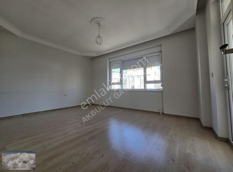 Kültür Mh. Ulusoy Cd. Üzerinde Ayrı Mutfaklı Kiralık 2+1