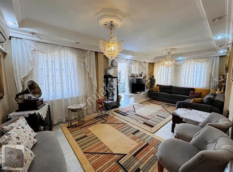 Royal Işık Ofisten Güzelyurt Mahallesi'nde 3+1 Arakat Site İçi