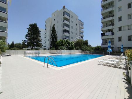 Konyaaltı Uncalı'da Havuzlu Sıte'de Genış 3+1 Daıre