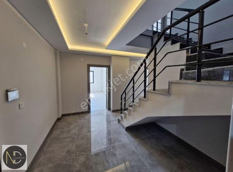 Nd Gayrimenkul'den İstiklal'de Satılık Geniş Ferah 6+1 Dubleks