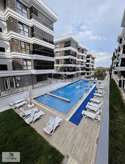 Tekgöz'den Bademli Konakları 1'de Satılık Havuzlu Lüks 3+1 Daire