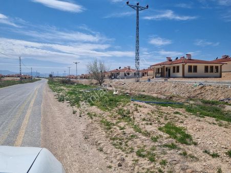 Turanlardan...şıhlar Köy Merkezinde Oldukça İyi Konumda Arsa!!!!