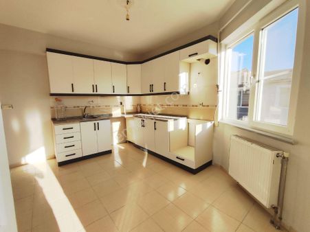 Çorlu Reşadiye Mh Aş Evi Arkasi 3+1 140m2 5 Kat 17 Yıllık İskanlı 2.750.000 Tl