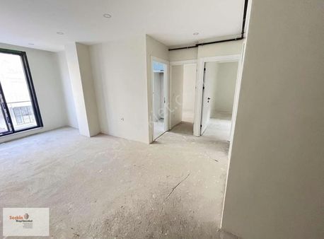 Maltepe Zümrütevlerde Sıfır Binada 2. Kat Karanlık Odasız 2+1