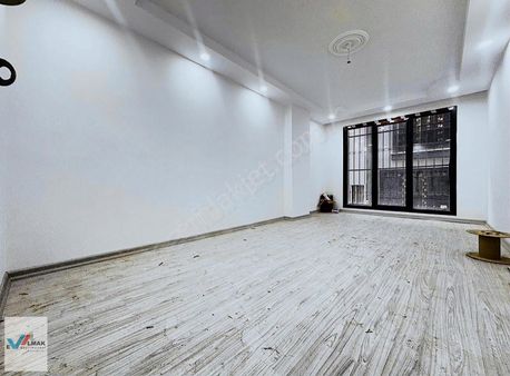 Evalmak'ta Cennet Mh'de Tapu Masrafı Yok.2+1,yüksek Giriş Daire