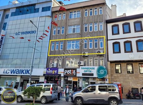 İpekyolundan Çarşı İçerisinde 2+1 Satılık Hem Ofis Hem Konut