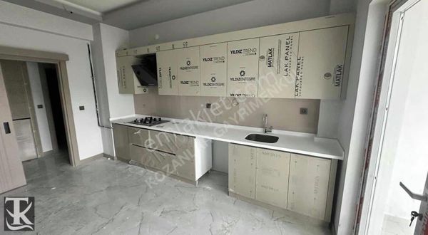 4+1 Hastane Ve Metro Yakını Genıs Full Yapılı Daıre