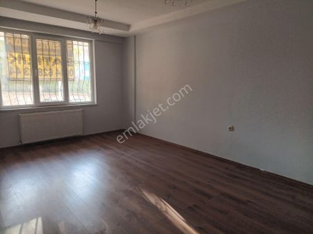 Berat Atabey Emlaktan Zafer Mahallesinde 2+1 Satılık Daire