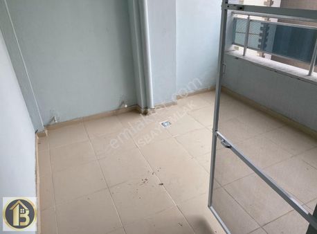 Muhitin Seçkin Binasında Eşyalı Kiralık 1+1 Lüks Daire