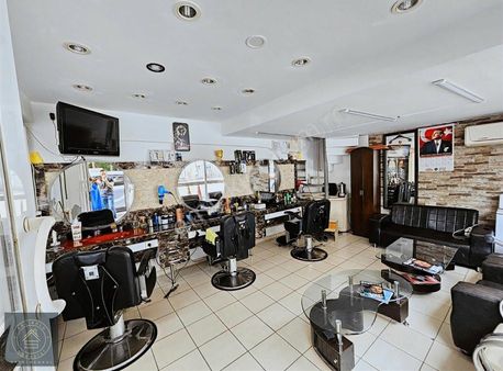 Çarşı Merkezde Satılık Köşe Dükkan