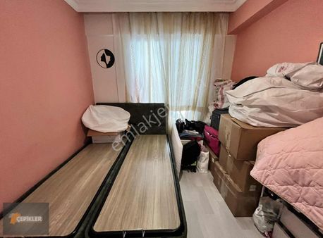 Çepiklerden Çiğli Bintaş Sitesinde Satılık Geniş Tip 1+1