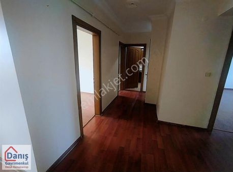 Karadeniz Cad. Metroya 15dk. Yürüme Mesafesi Manzaralı Geniş 3+1