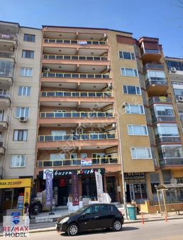 Remax Model'den İstiklal'de 4+1 220m² Satılık Daire