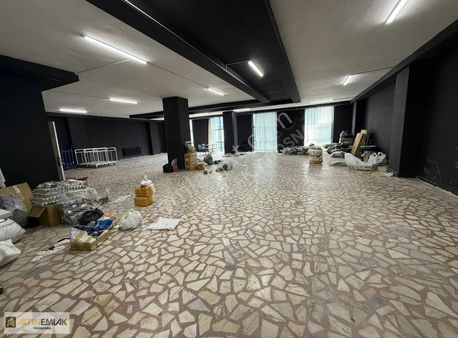 Çobançeşmede İş Hanında 450m2 Ofise İmalata Uygun