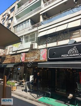 Karşıyaka Tiyatro Sokağı Pasajda Satılık/kiralık Dükkan