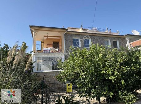 Menderes Çukuraltında Satılık Daire Dubleks [emko]