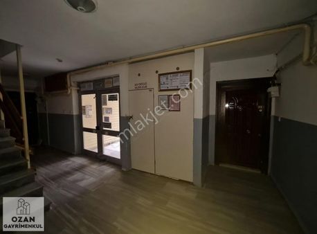 Küçükçekmece Halkalı İstasyon Mah Site İçinde Satılık 3+1 Daire