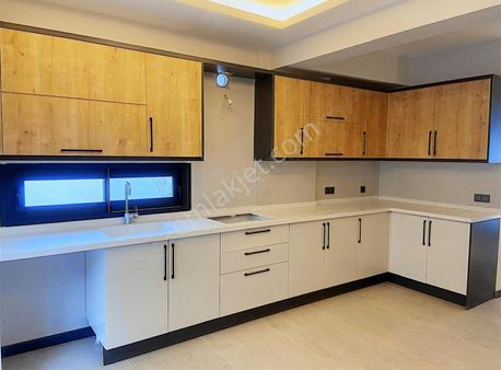 Karagedikte 4+1 Müstakil Akıllı Ev Sistemli Lüx Villa