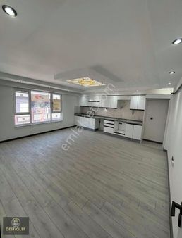 Eı-çamlıcada,155m² Net,aydınlık Ve Ferah 3+1 Dubleks Daire